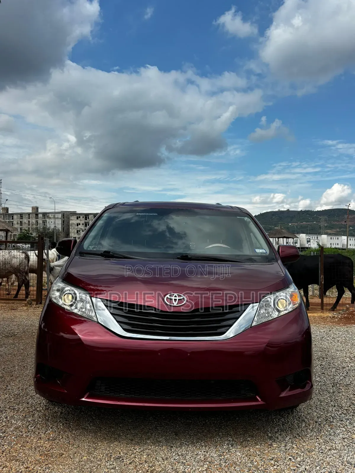 Toyota Sienna LE AWD 7-Passenger 2013 Maroon