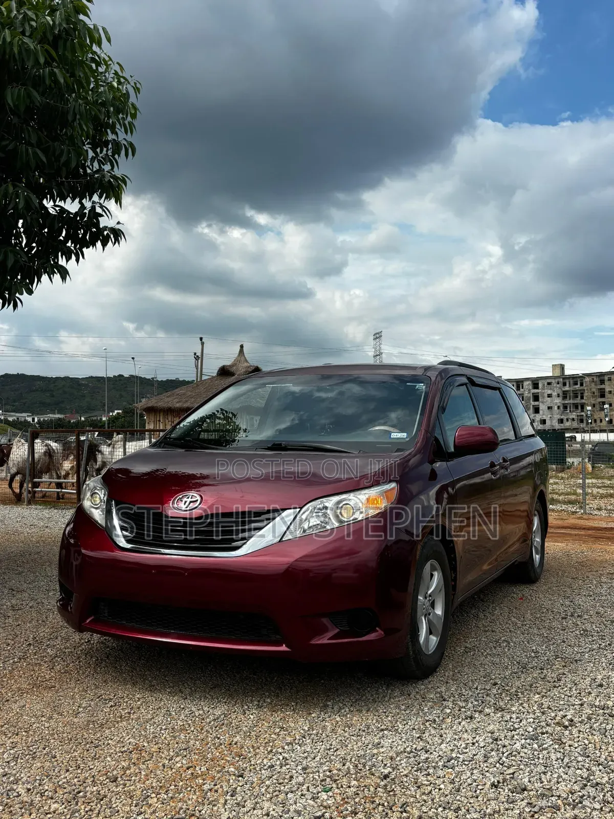 Toyota Sienna LE AWD 7-Passenger 2013 Maroon