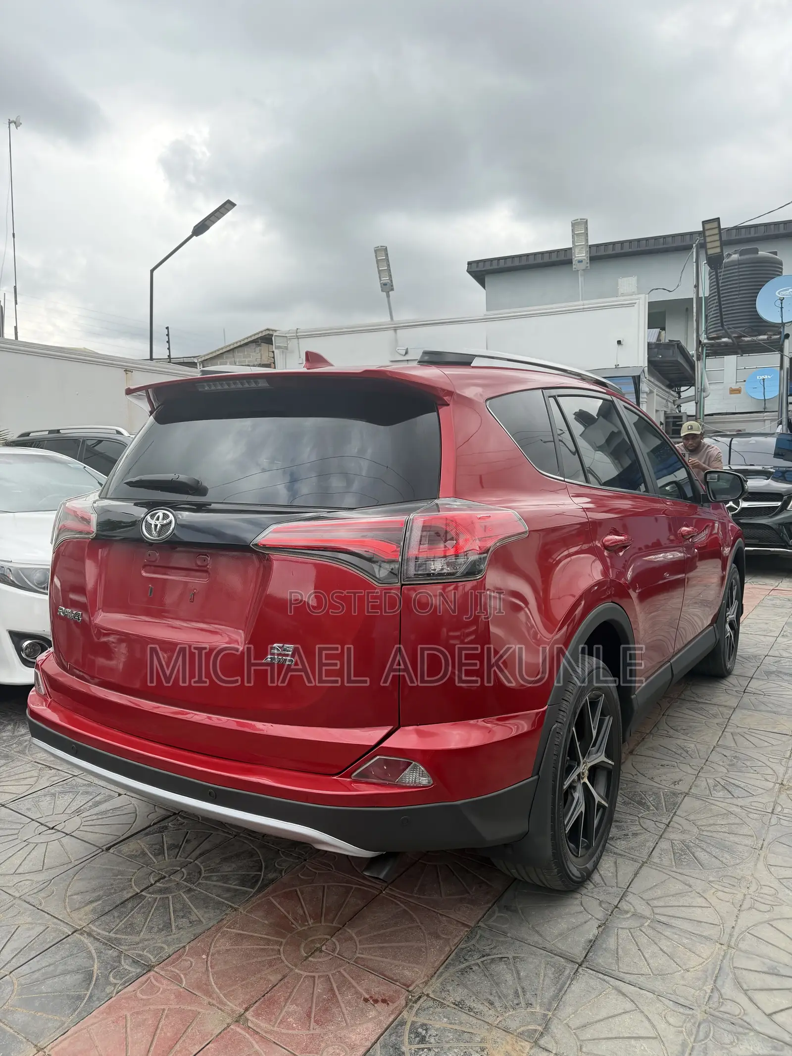 Toyota RAV4 2017 Red