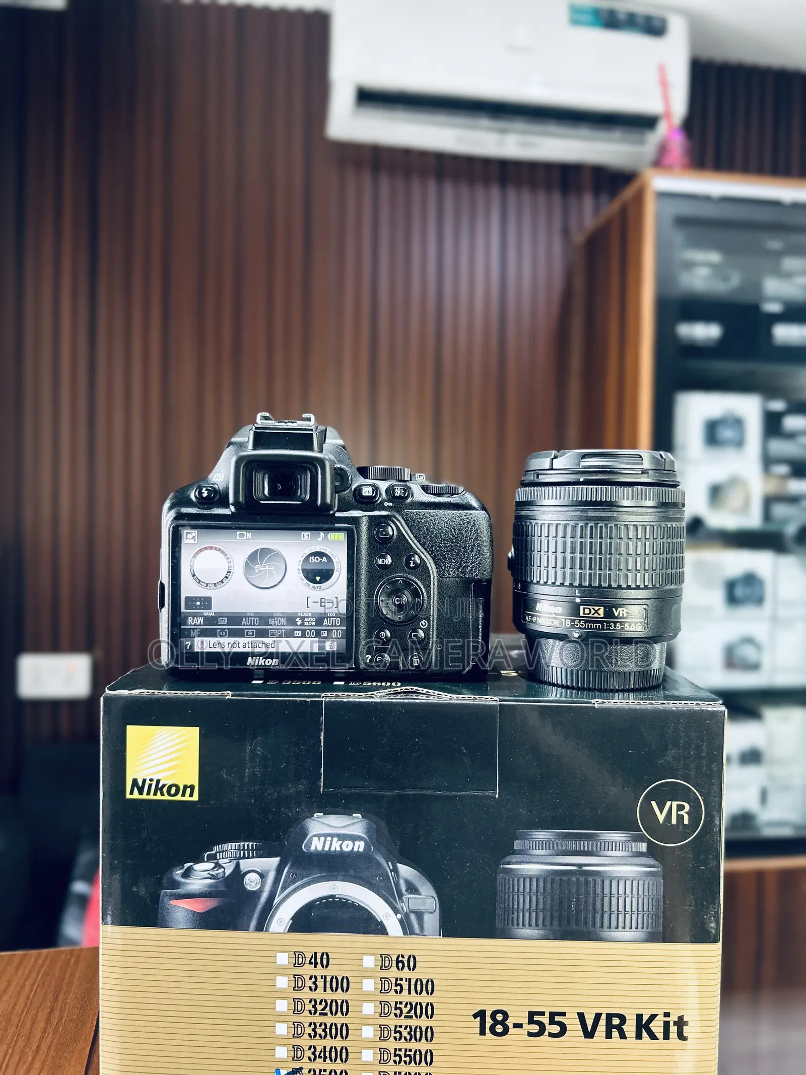 Nikon D3500 With Kit Lens