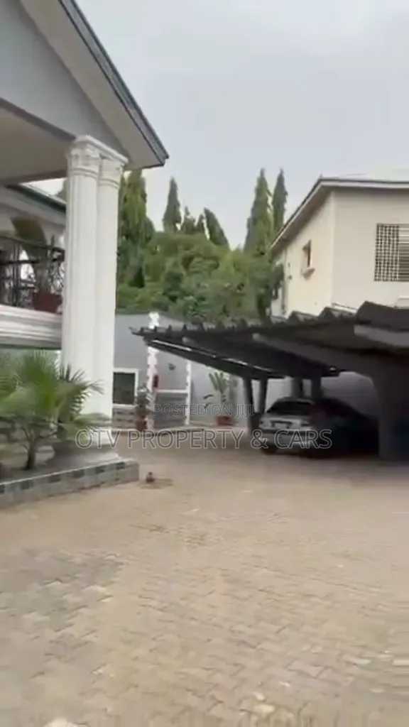 5bdrm Duplex in Maitama for sale