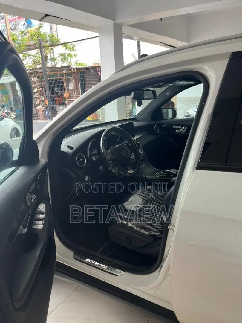 Mercedes-Benz GLC-Class 2018 White