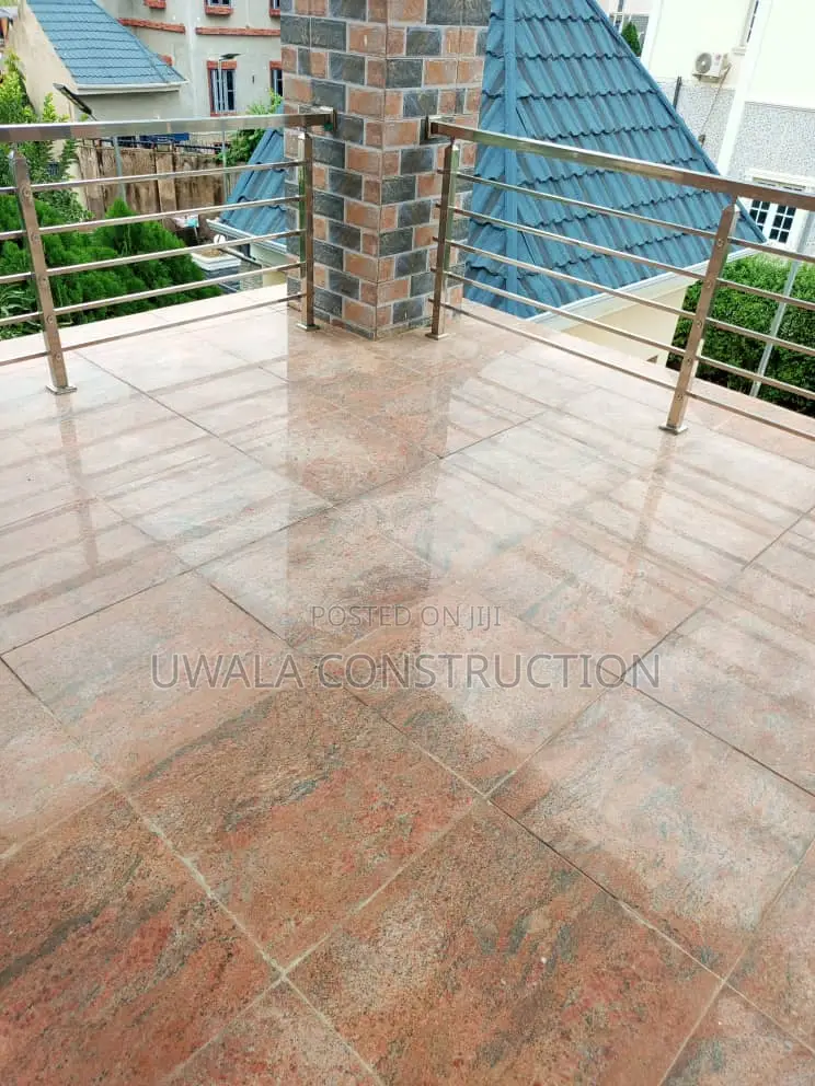 4bdrm Duplex in FHA for sale