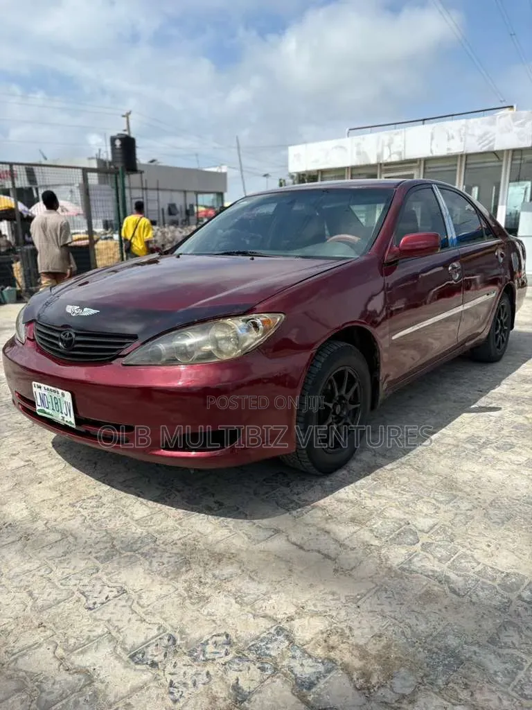 Toyota Camry 2005 Red