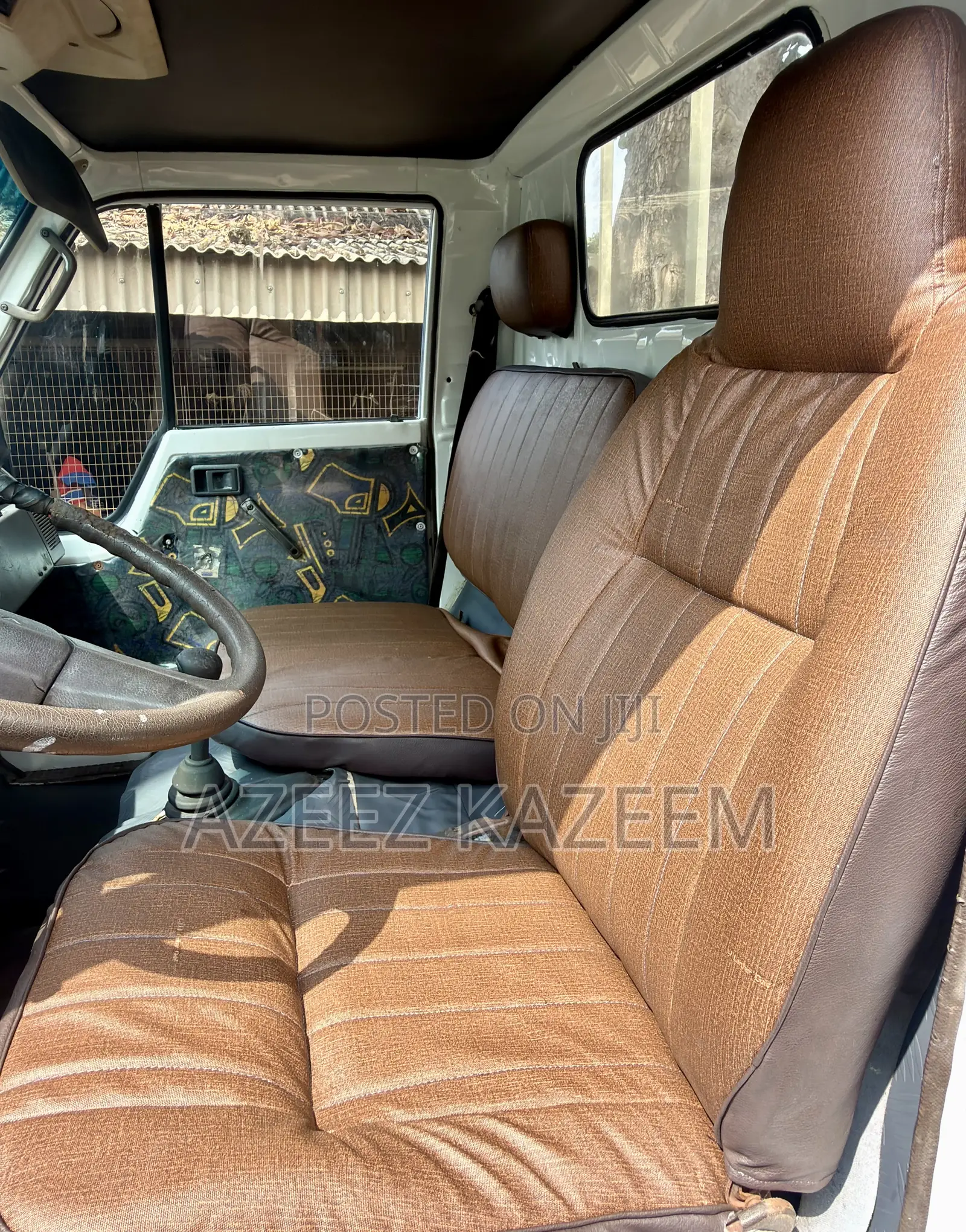 Toyota Dyna 200 Old Model 6 Tyres 2RZ Engine Cabretor