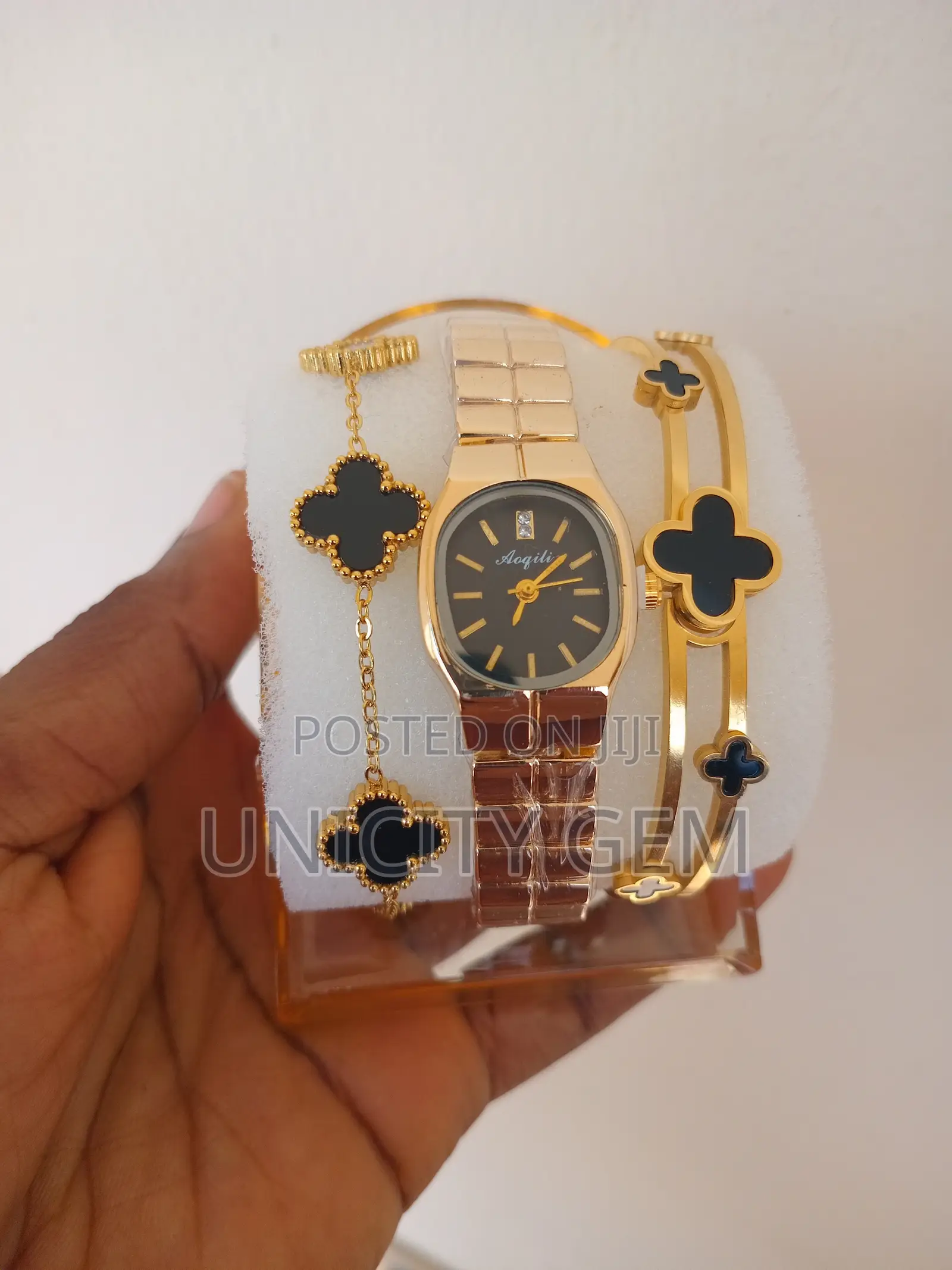 Female Wristwatch With Bracelet + Bangles