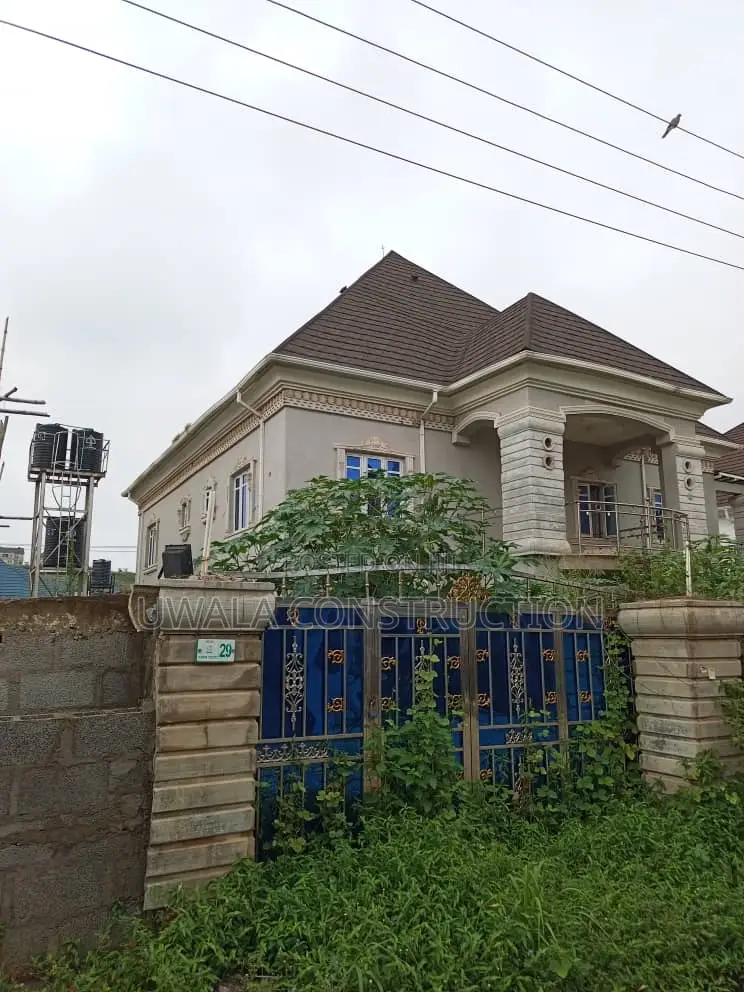 5bdrm Duplex in FHA for sale