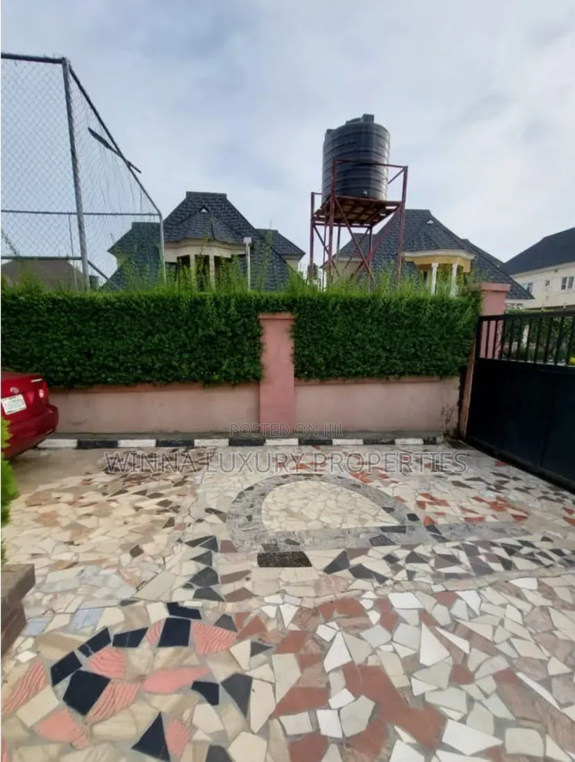 3bdrm Bungalow in Palm Height Estate, Lugbe District for sale