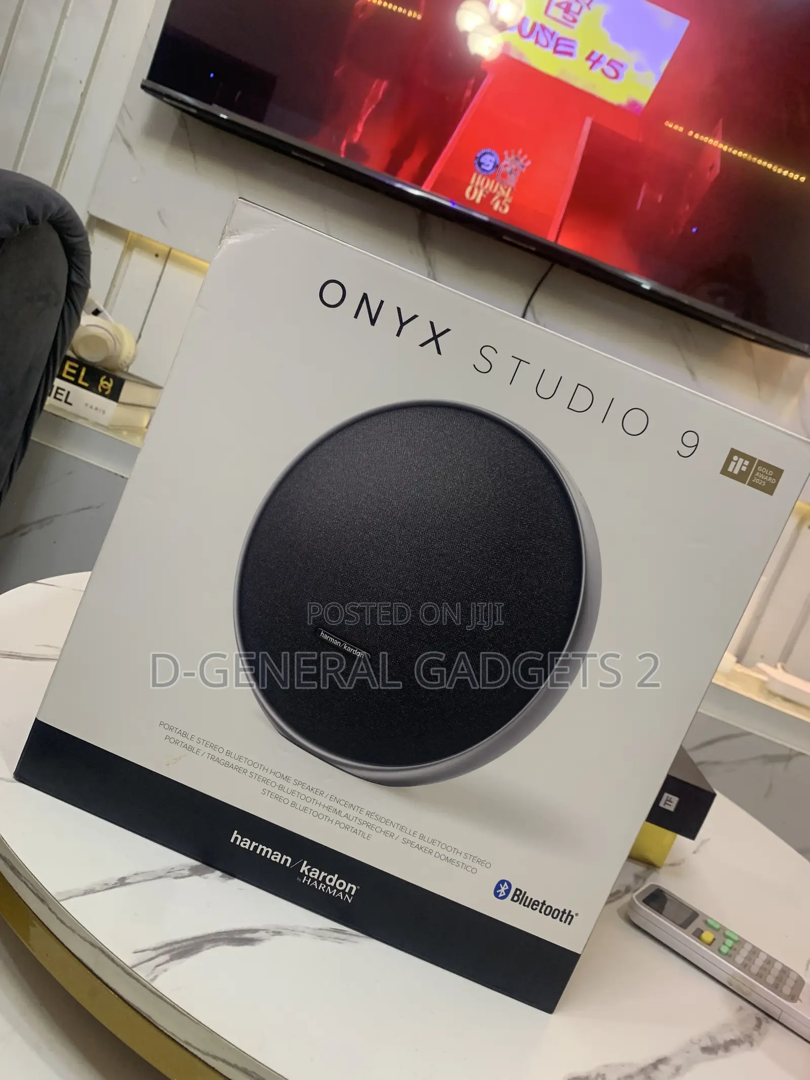 Onyx Studio 9
