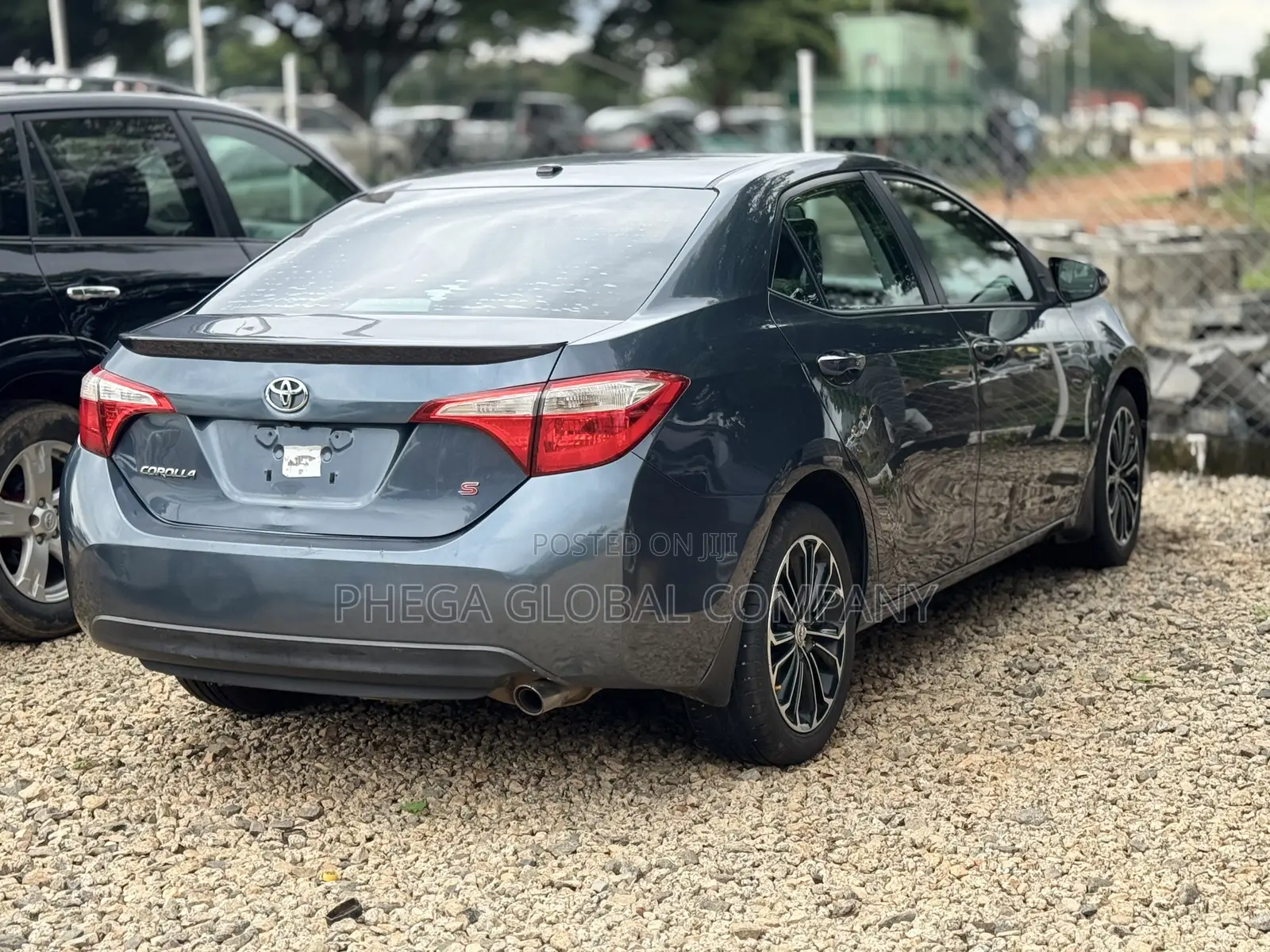 Toyota Corolla S Premium 4dr Sedan (1.8L 4cyl CVT) 2015 Gray