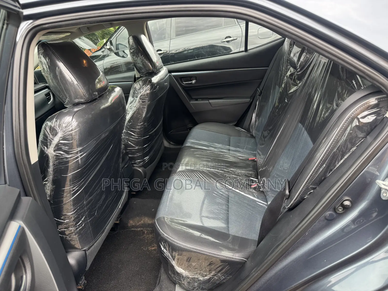 Toyota Corolla S Premium 4dr Sedan (1.8L 4cyl CVT) 2015 Gray