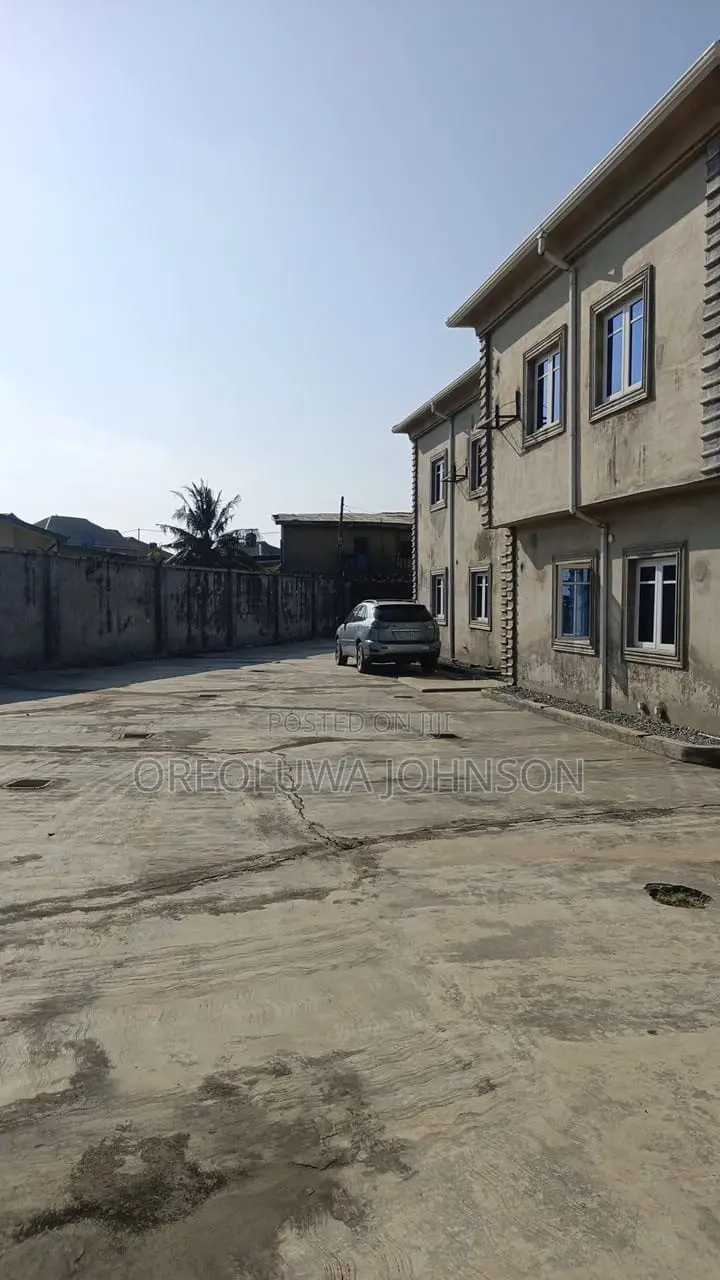 2bdrm Block of Flats in Iseri Olofin for sale
