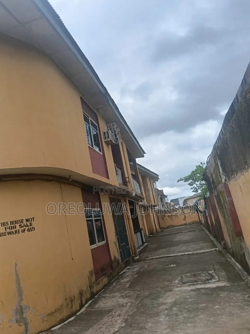 3bdrm Block of Flats in Iseri Olofin for sale