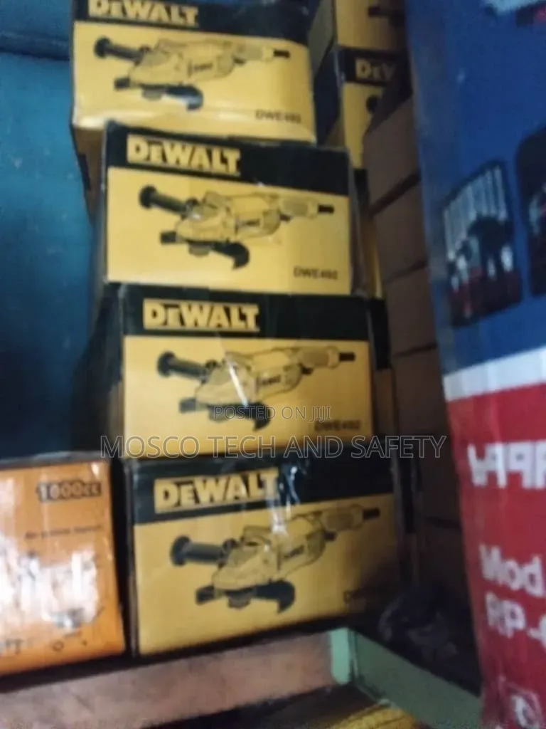 Dewalt Dwe492 Angle Grinder