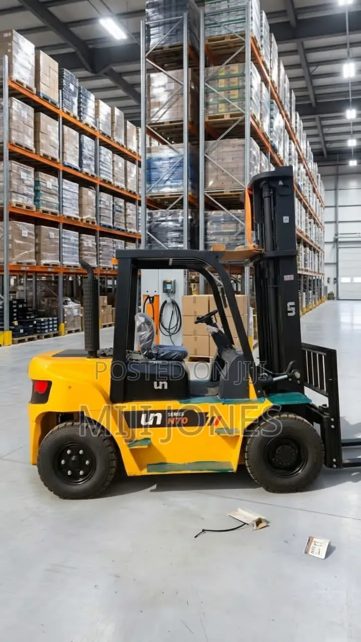 Brand New UN 7 Ton Diesel Forklift – 4.5M, Isuzu Engine, Solid Tires
