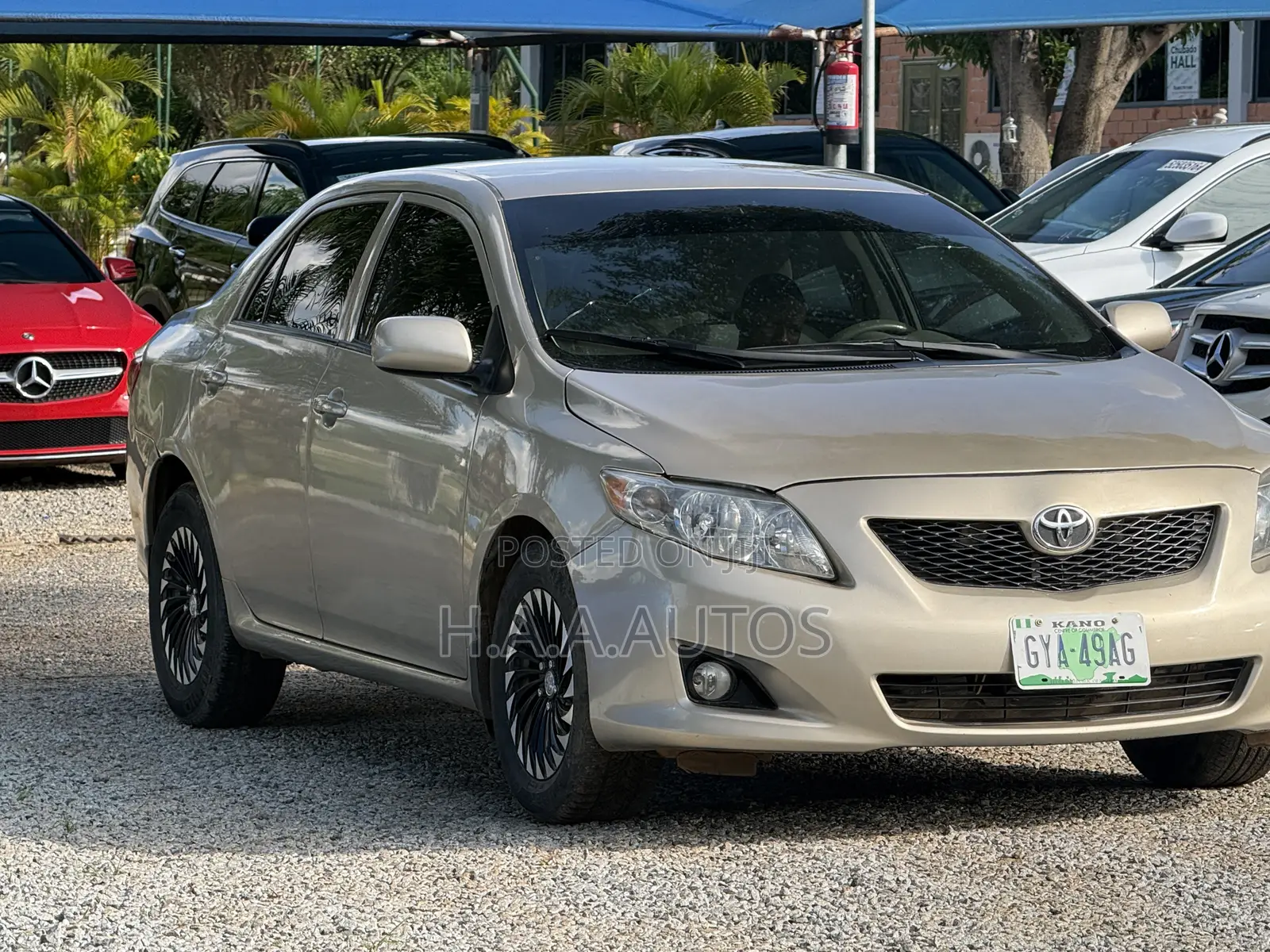 Toyota Corolla 2010 Gold