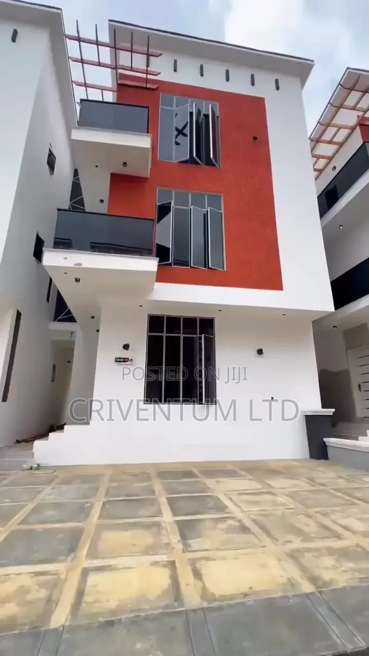 4bdrm Duplex in Utako for sale