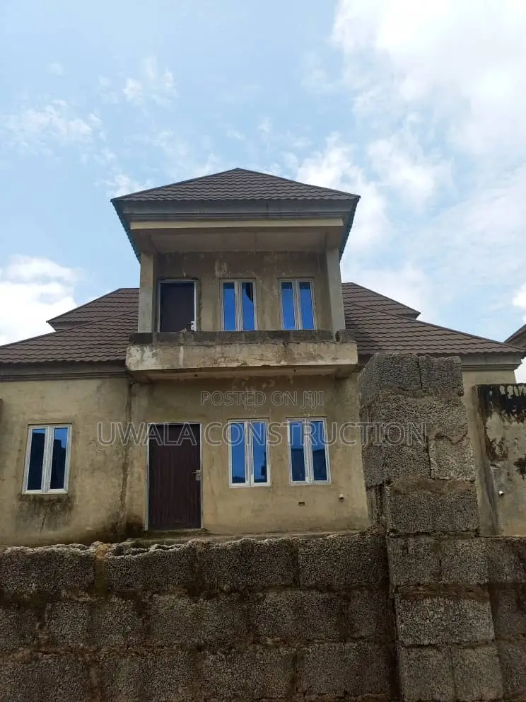 5bdrm Duplex in Pyakasa for sale