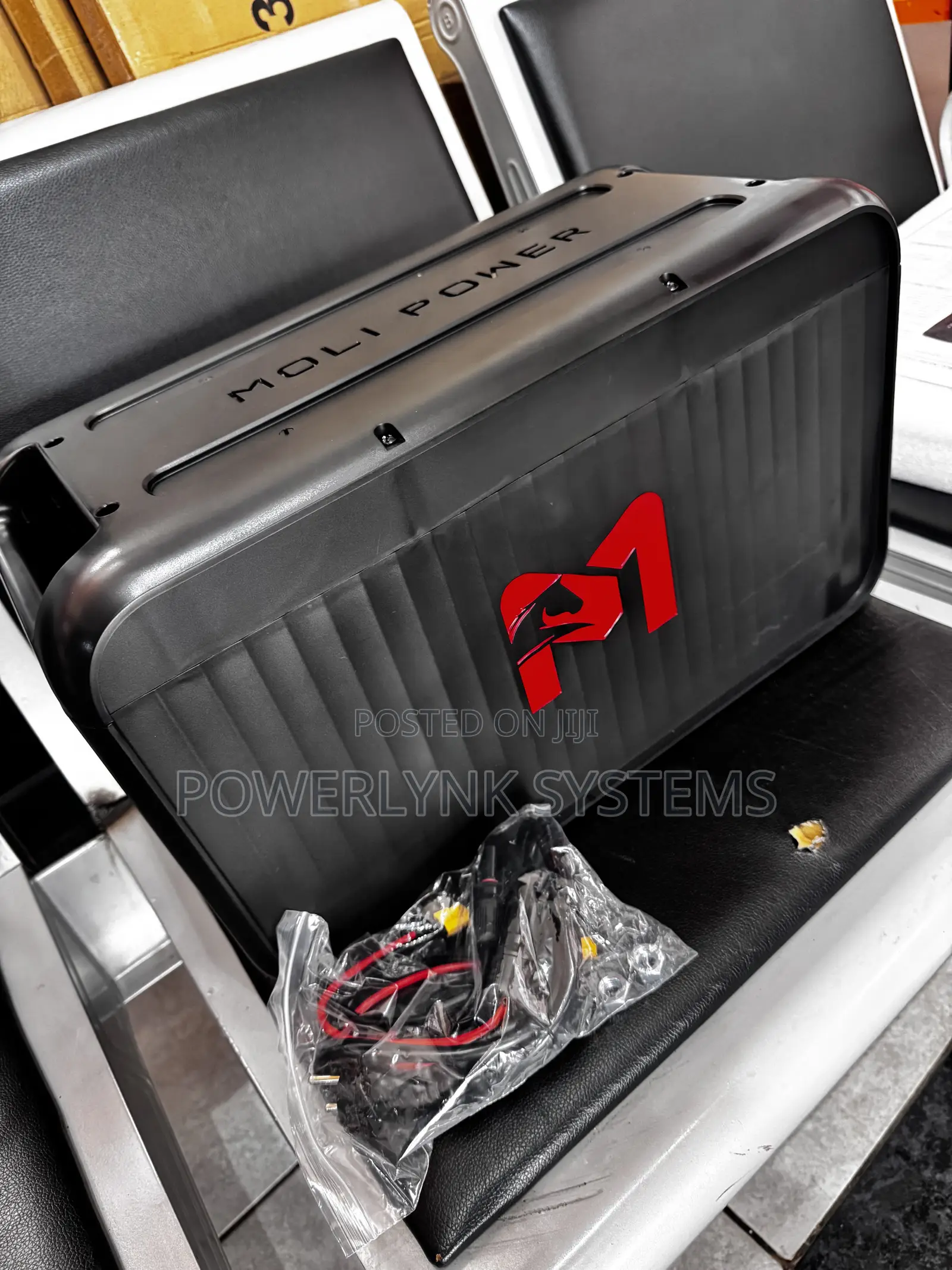 Moli Power BoltBox 2.7kWh / 2000W Solar Generator
