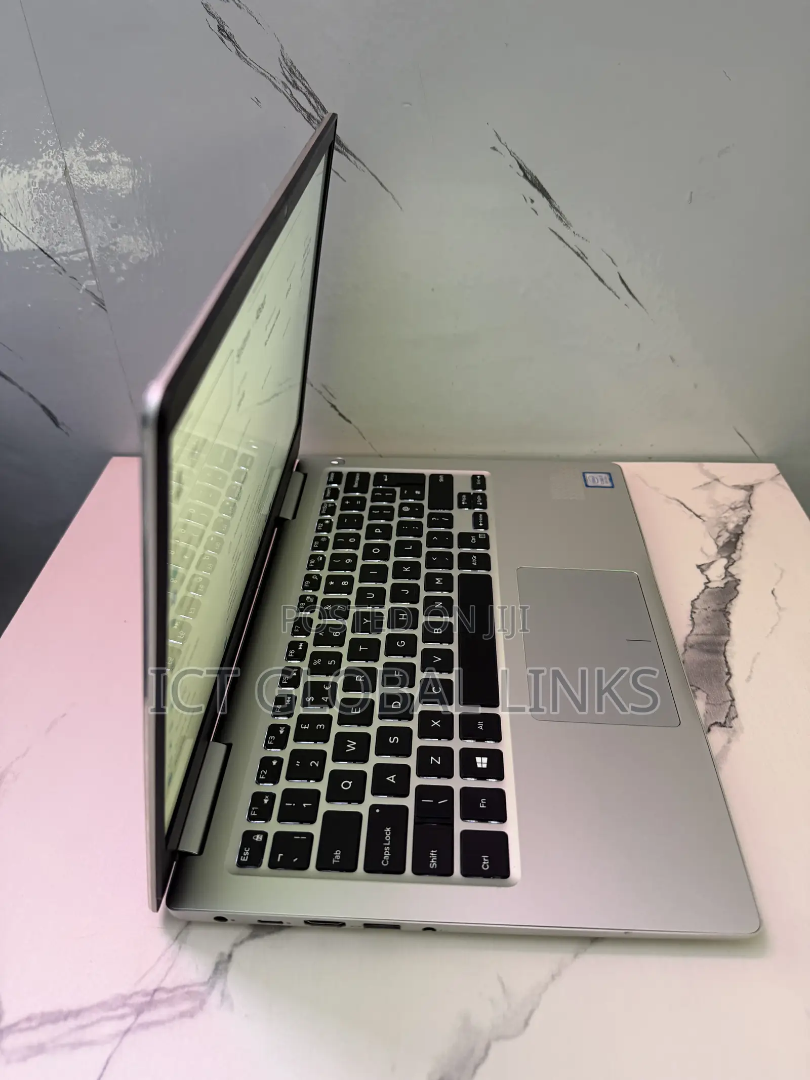 Laptop Dell Inspiron 13 7380 8GB Intel Core i7 SSD 256GB