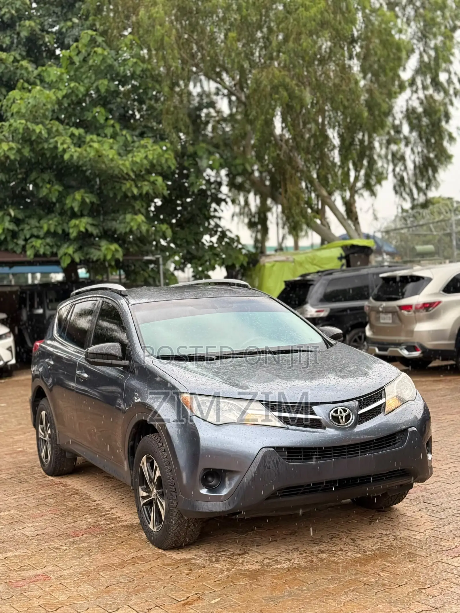 Toyota RAV4 LE 4dr SUV AWD (2.5L 4cyl 6A) 2014 Gray