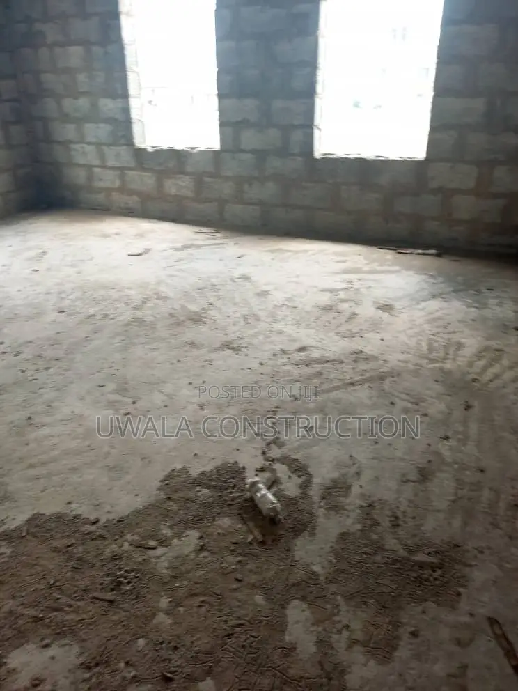 5bdrm Duplex in Pyakasa for sale