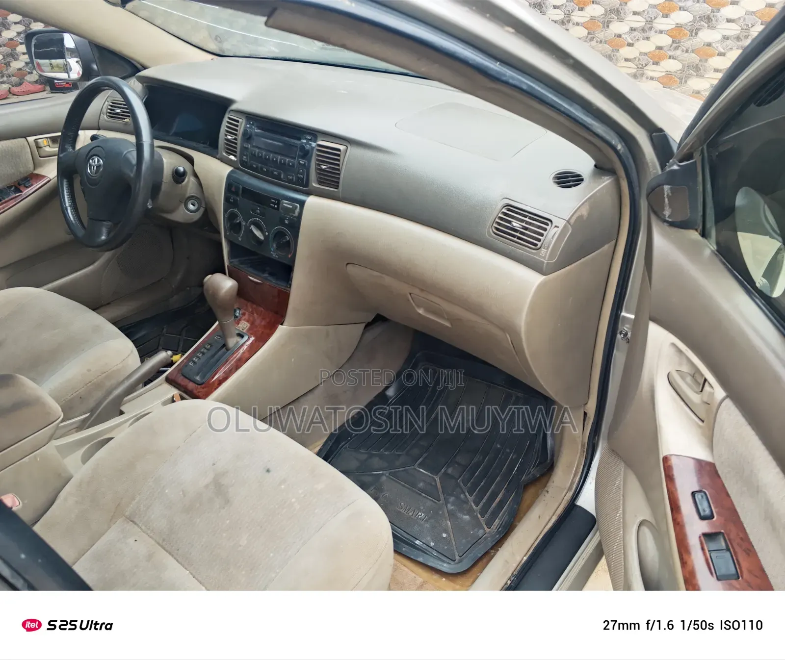 Toyota Corolla LE 2006 Gold
