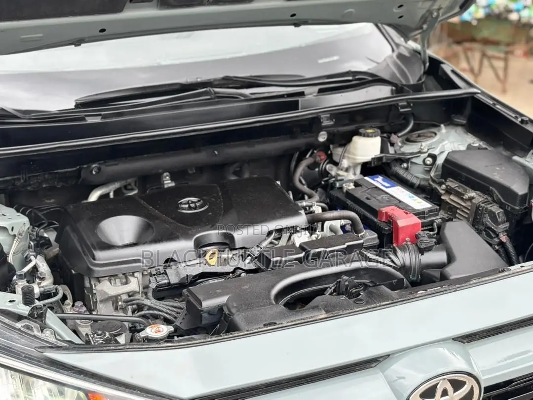 Toyota RAV4 2022 Gray