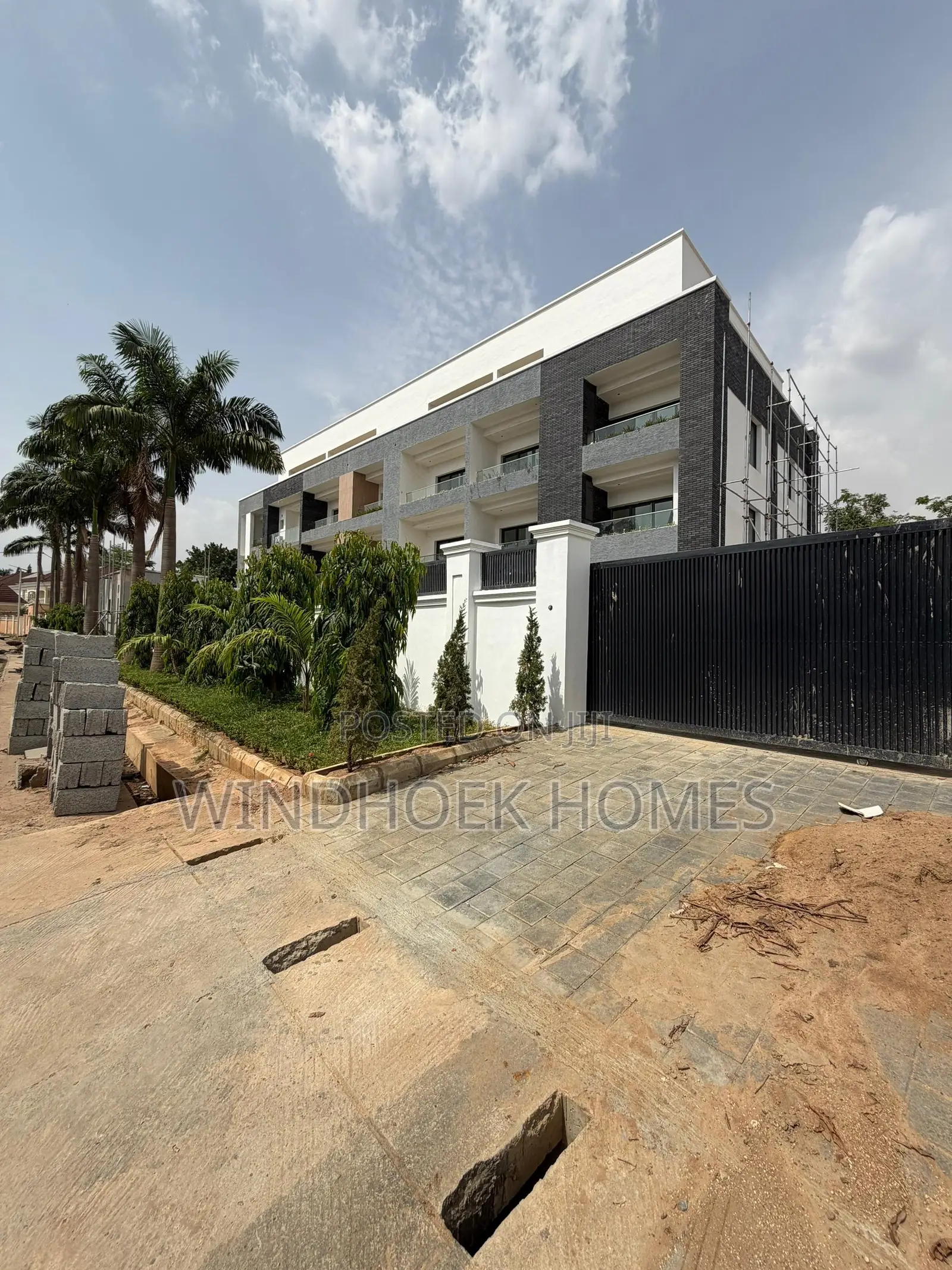 3bdrm Block of Flats in Gwarinpa for rent