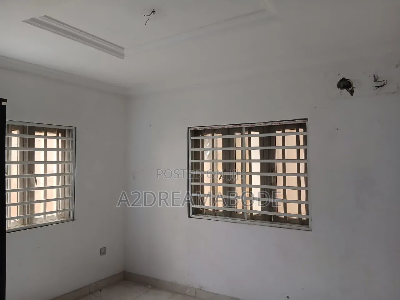 3bdrm Apartment in Yaba, Alagomeji for rent