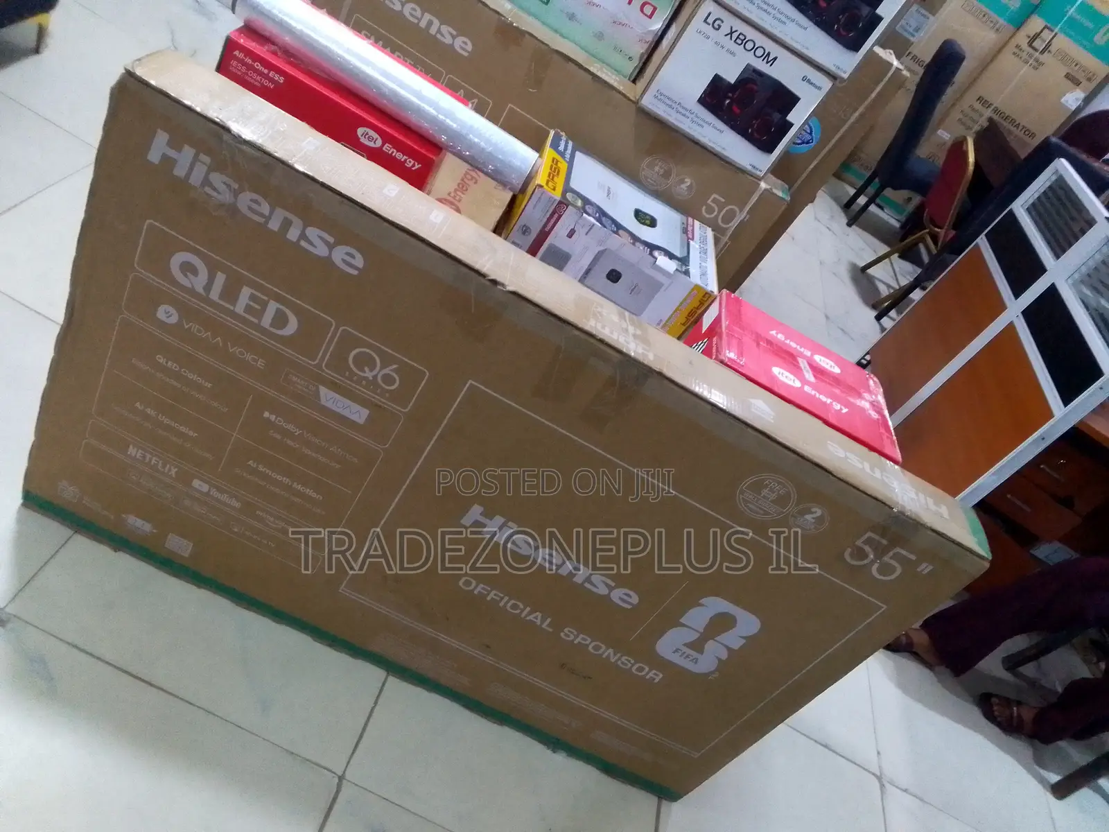 Experience Your Favorite Movies and Shows on the Impressive 55-Inch Di