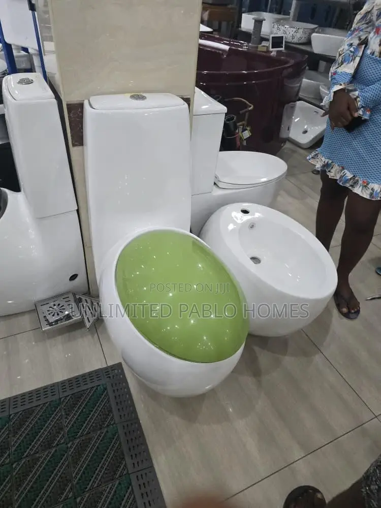 Modern Luxury One Piece Ceramic Toilet