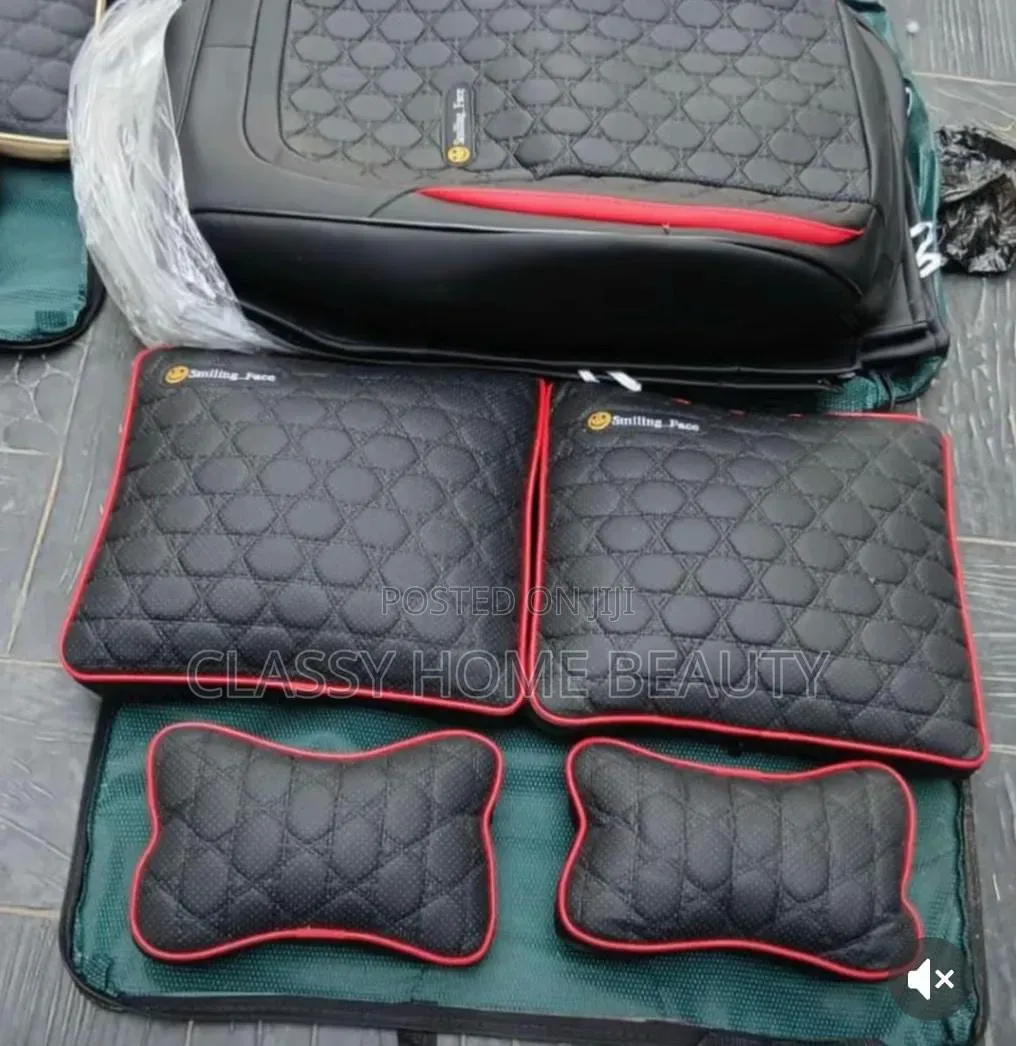 Original Smiling Face Car Seat Cover & Pillow Set (Black/Red)