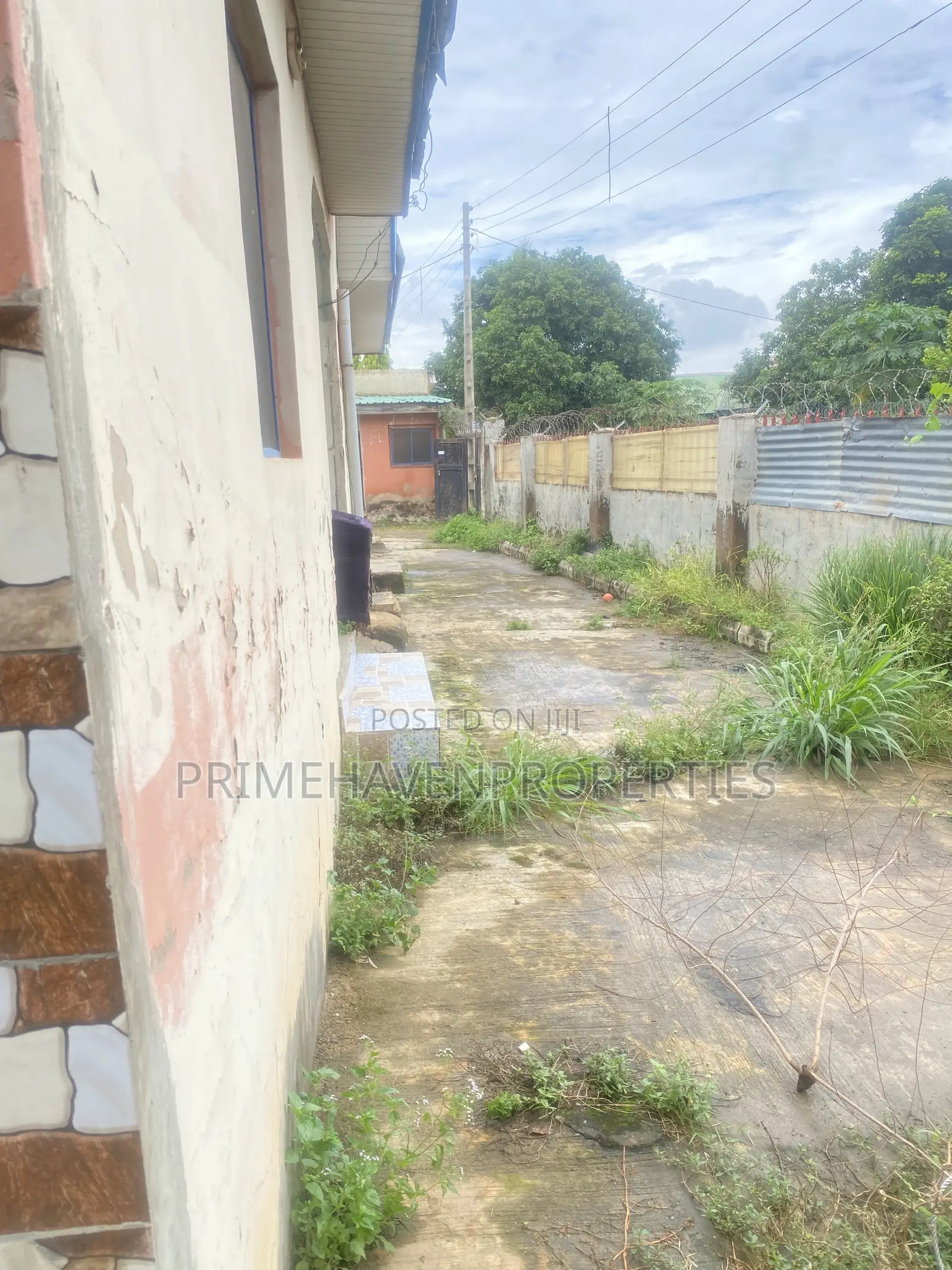 4bdrm Apartment in Kubwa for sale