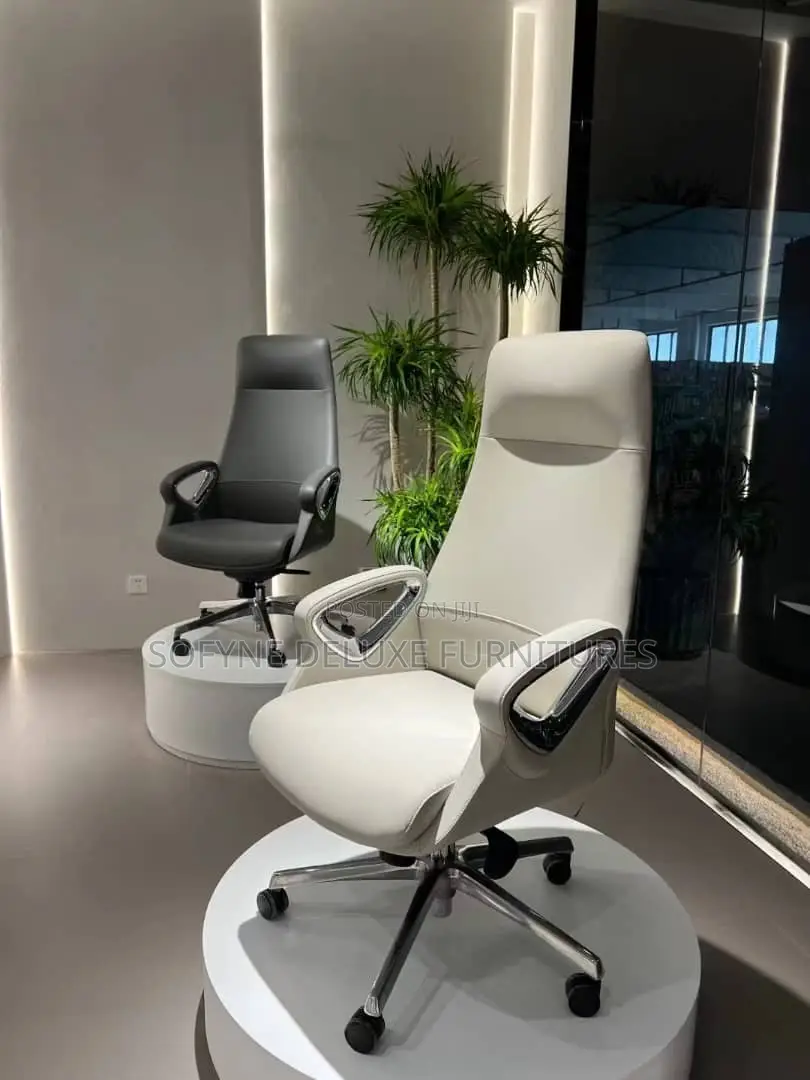 Boss Office Swivel Chair