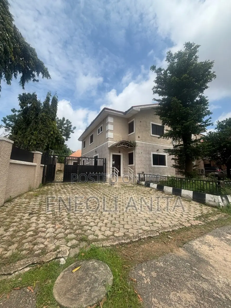 4bdrm Duplex in Garki for rent