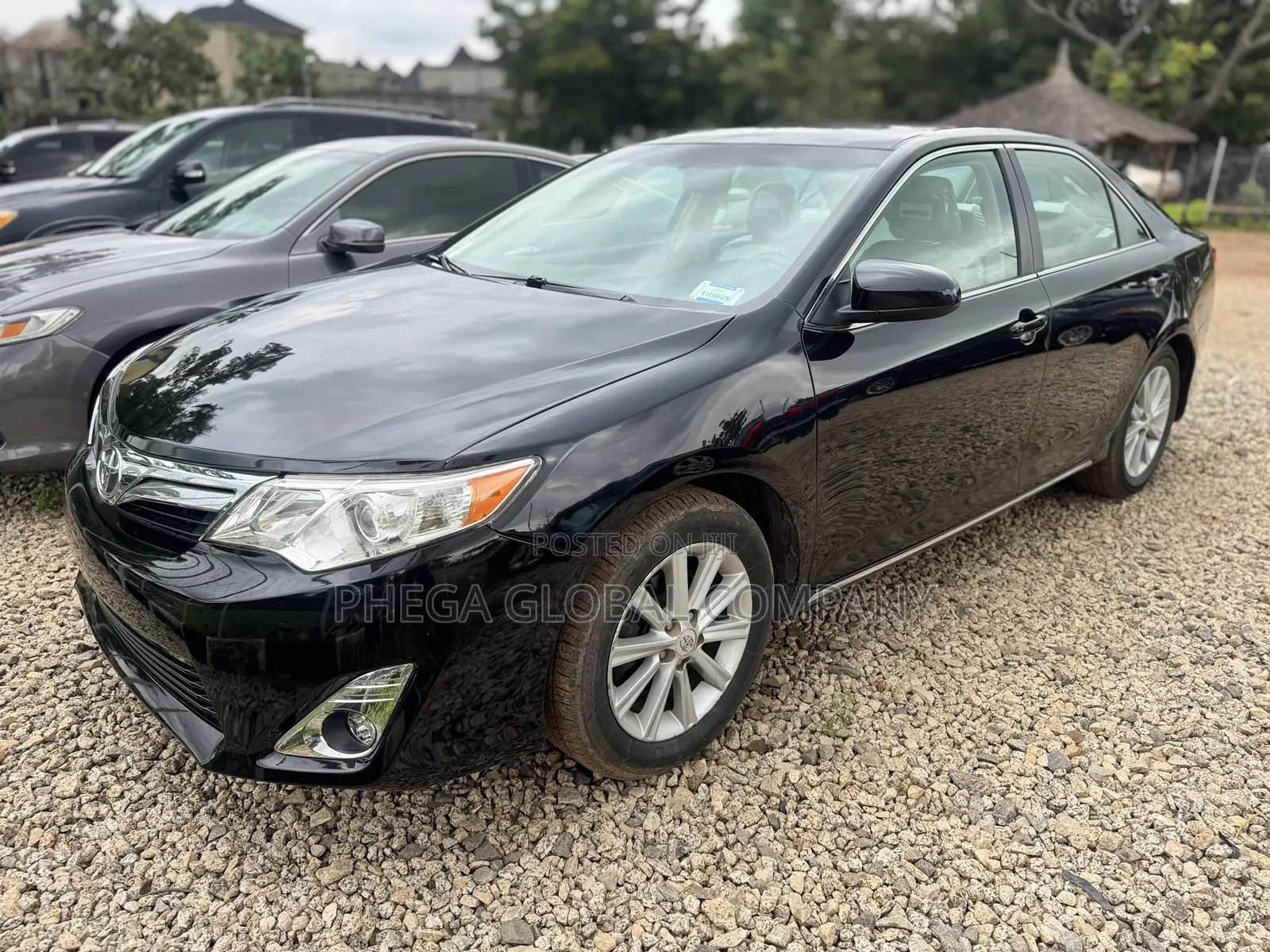 Toyota Camry XLE 4dr Sedan (2.5L 4cyl 6A) 2013 Black