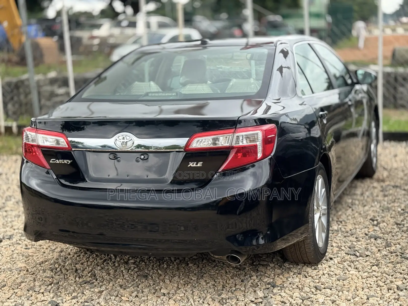 Toyota Camry XLE 4dr Sedan (2.5L 4cyl 6A) 2013 Black