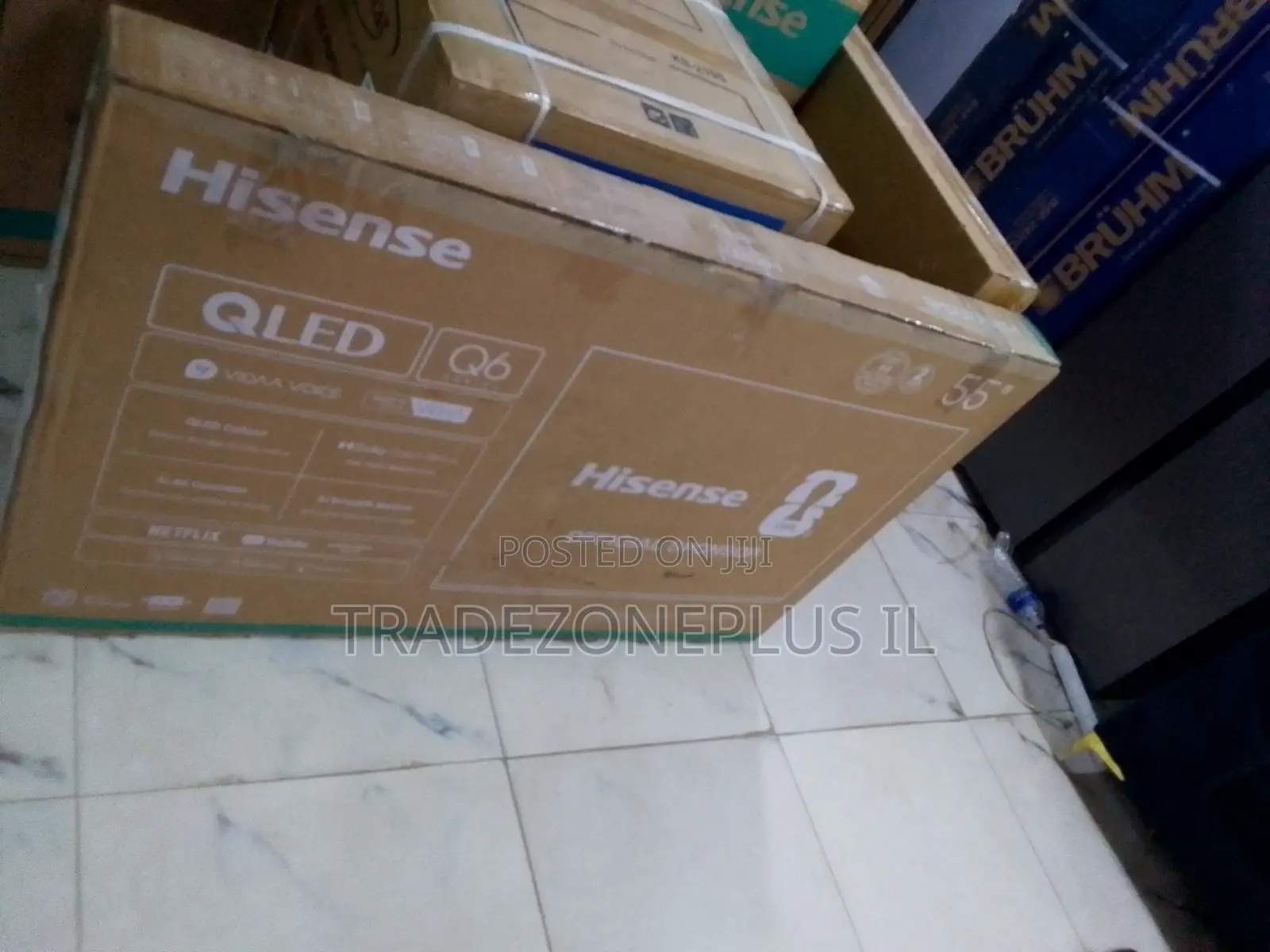 The Hisense QLED Q6 55-Inch TV Is a Stylish Addition to Any Modern Hom