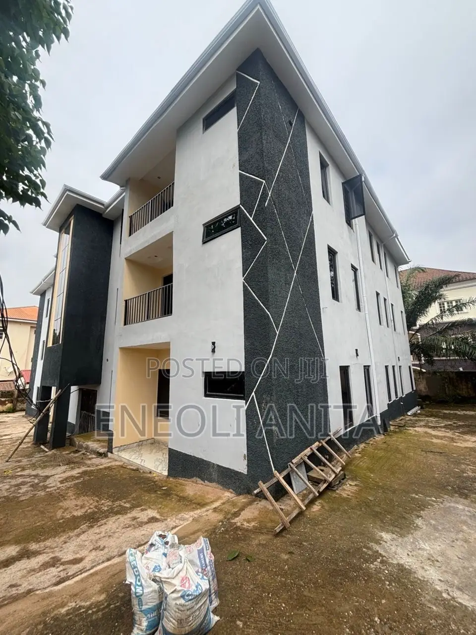 3bdrm Block of Flats in Wuse for rent