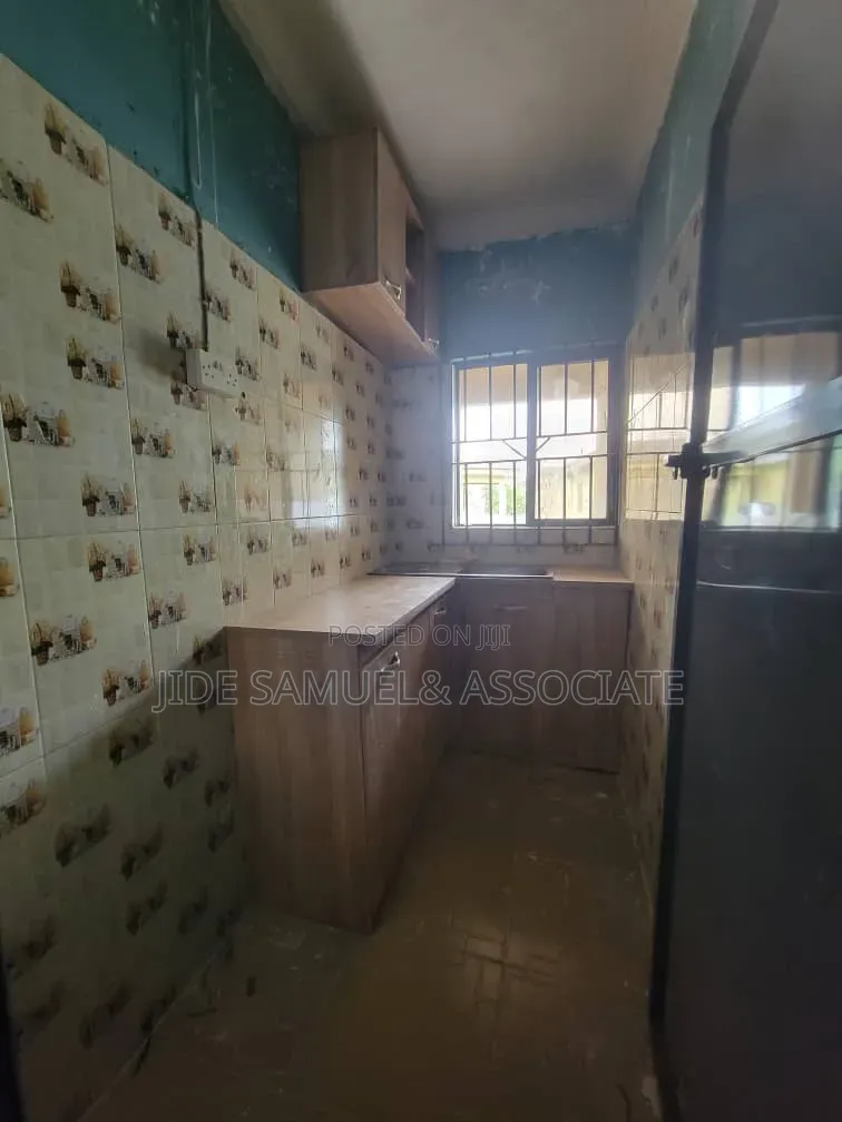 Furnished Mini Flat in Ayobo for rent
