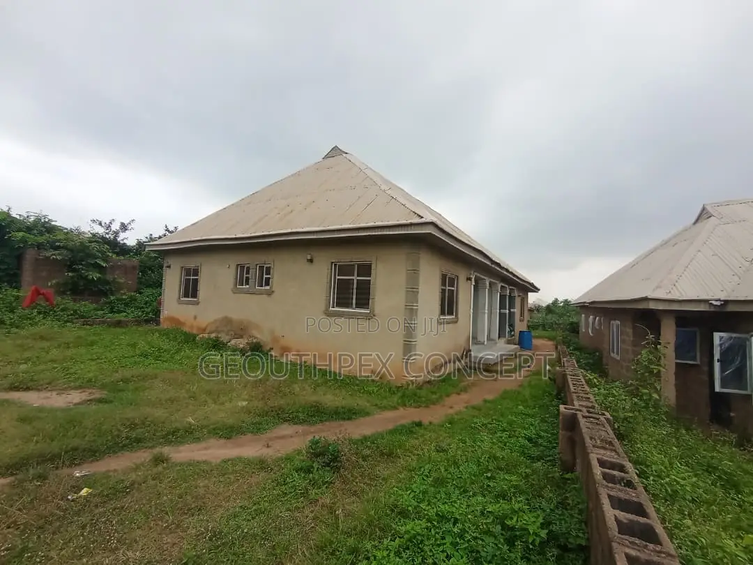 2bdrm Bungalow in Iwo Road for sale