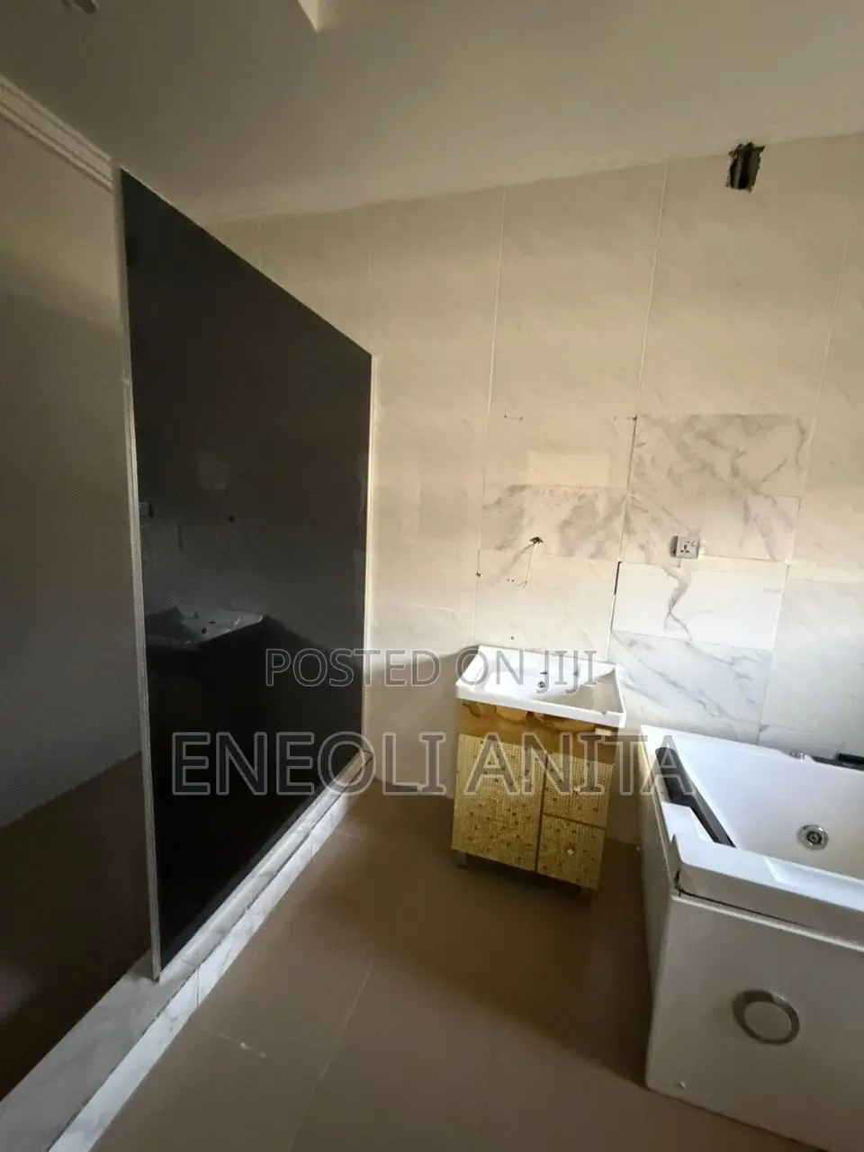 4bdrm Duplex in Guzape District for sale