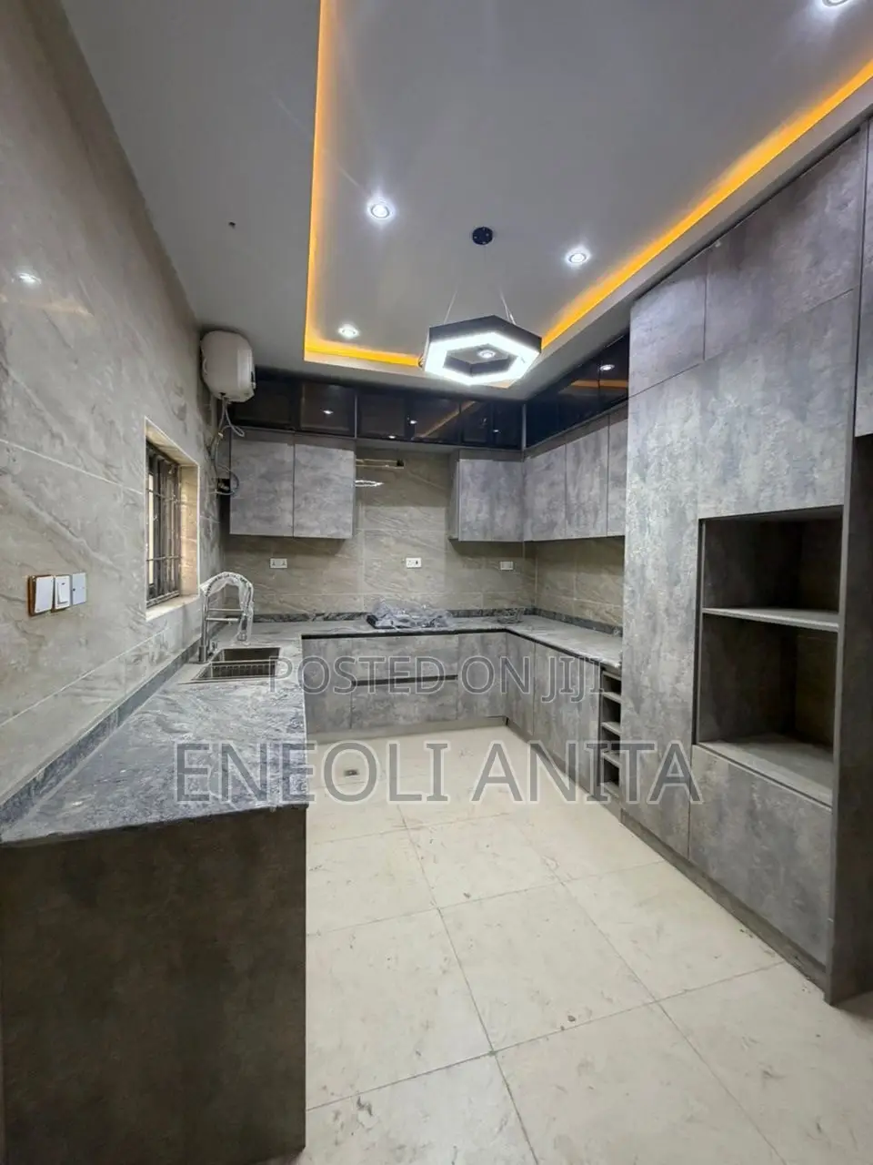 4bdrm Duplex in Guzape District for sale