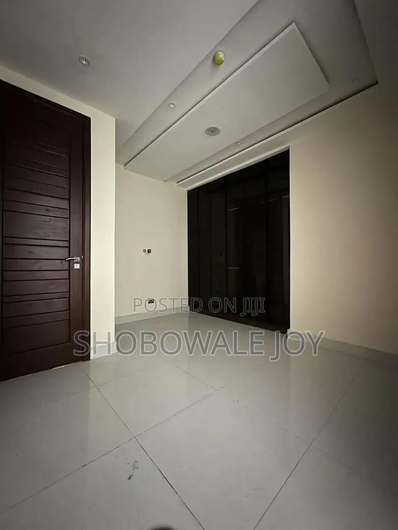 3bdrm Apartment in Ikoyi for rent
