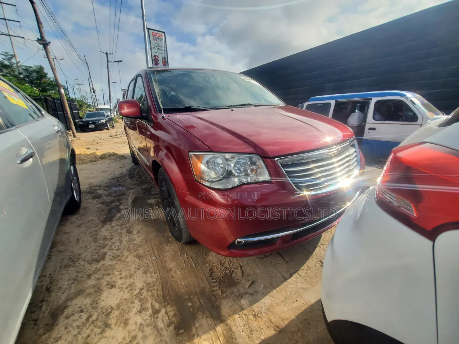 Chrysler Town&Country 3.6 2WD 2015 Red