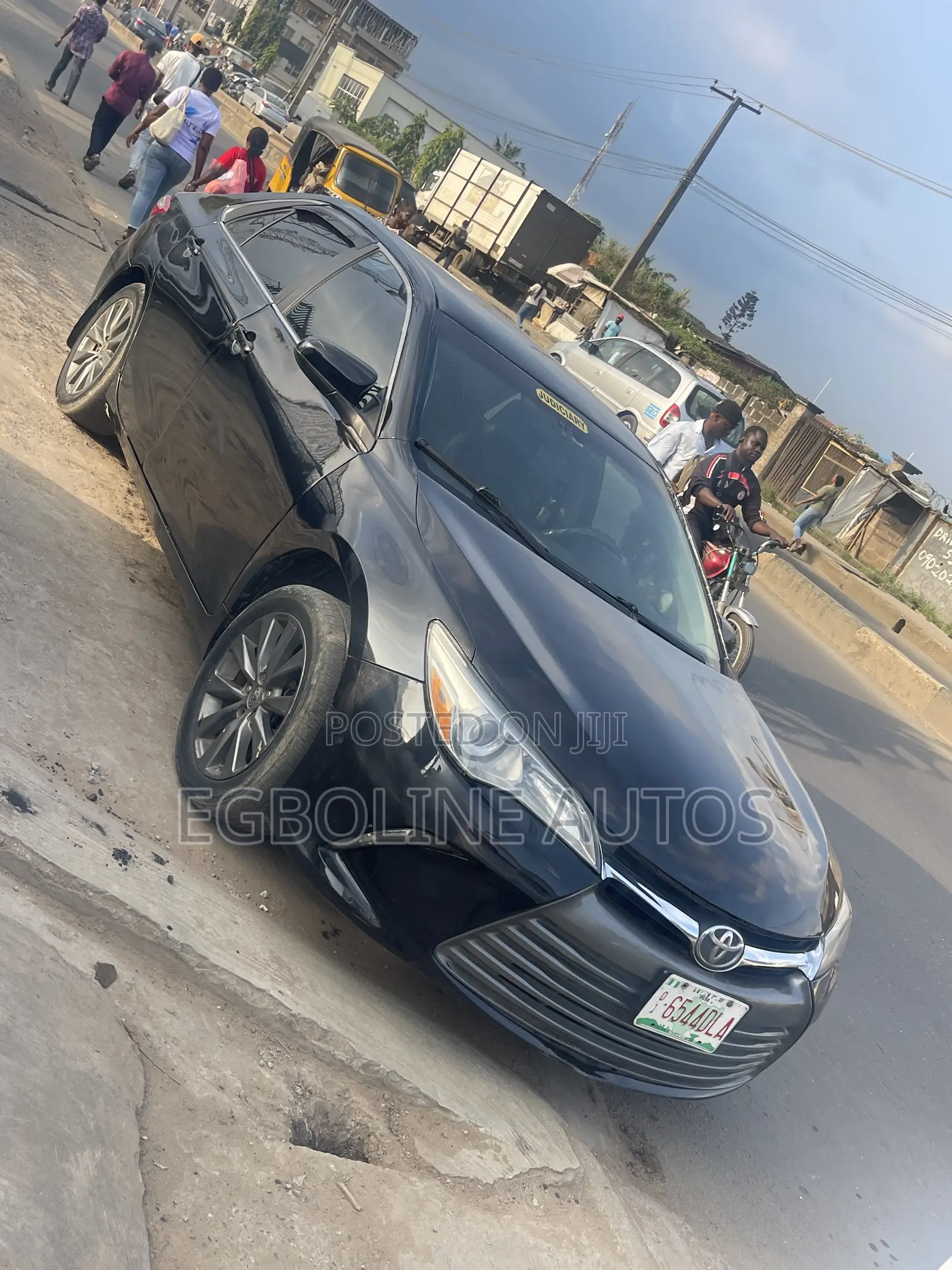 Toyota Camry SE 4dr Sedan (2.5L 4cyl 6A) 2015 Black