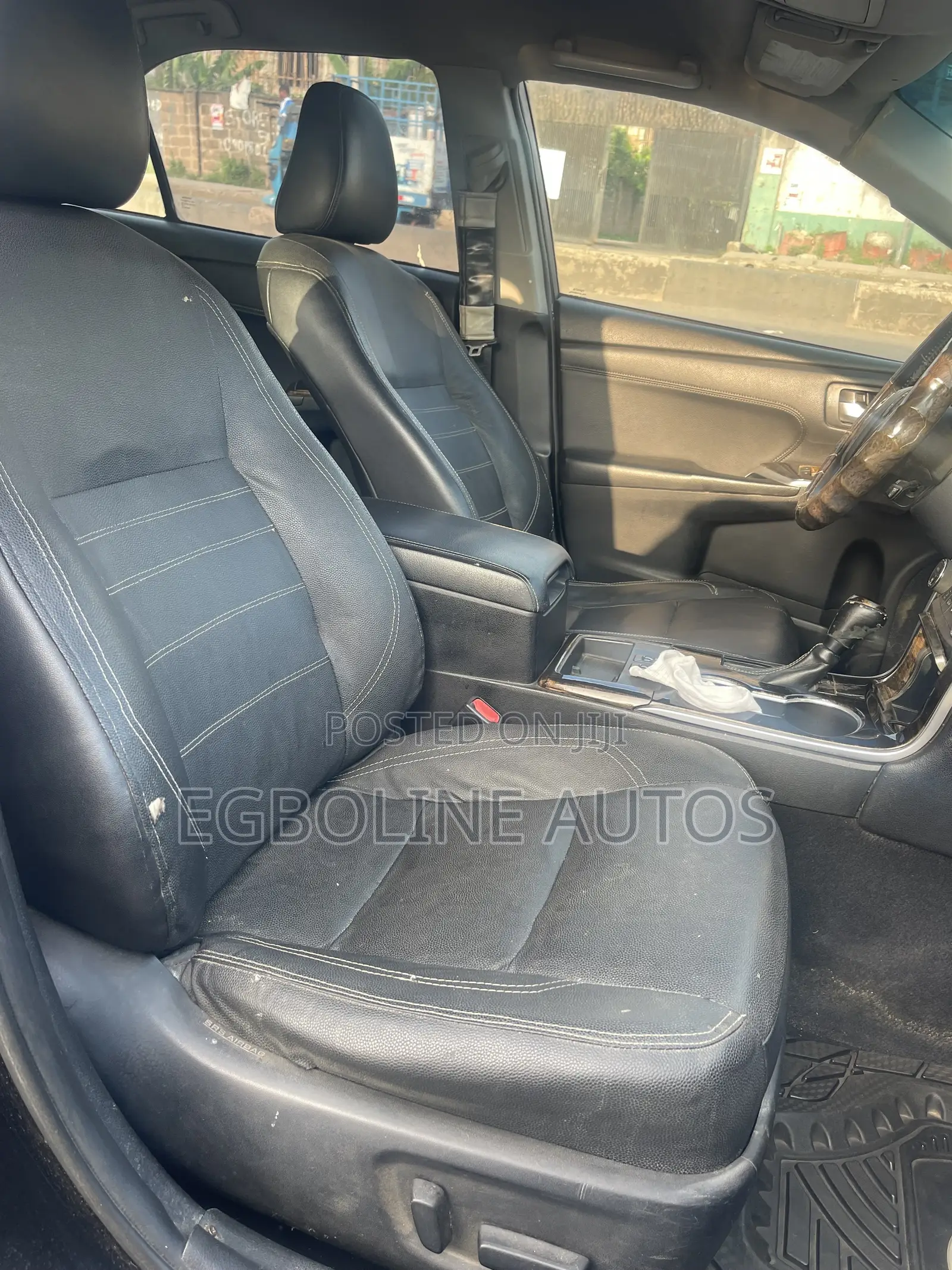 Toyota Camry SE 4dr Sedan (2.5L 4cyl 6A) 2015 Black