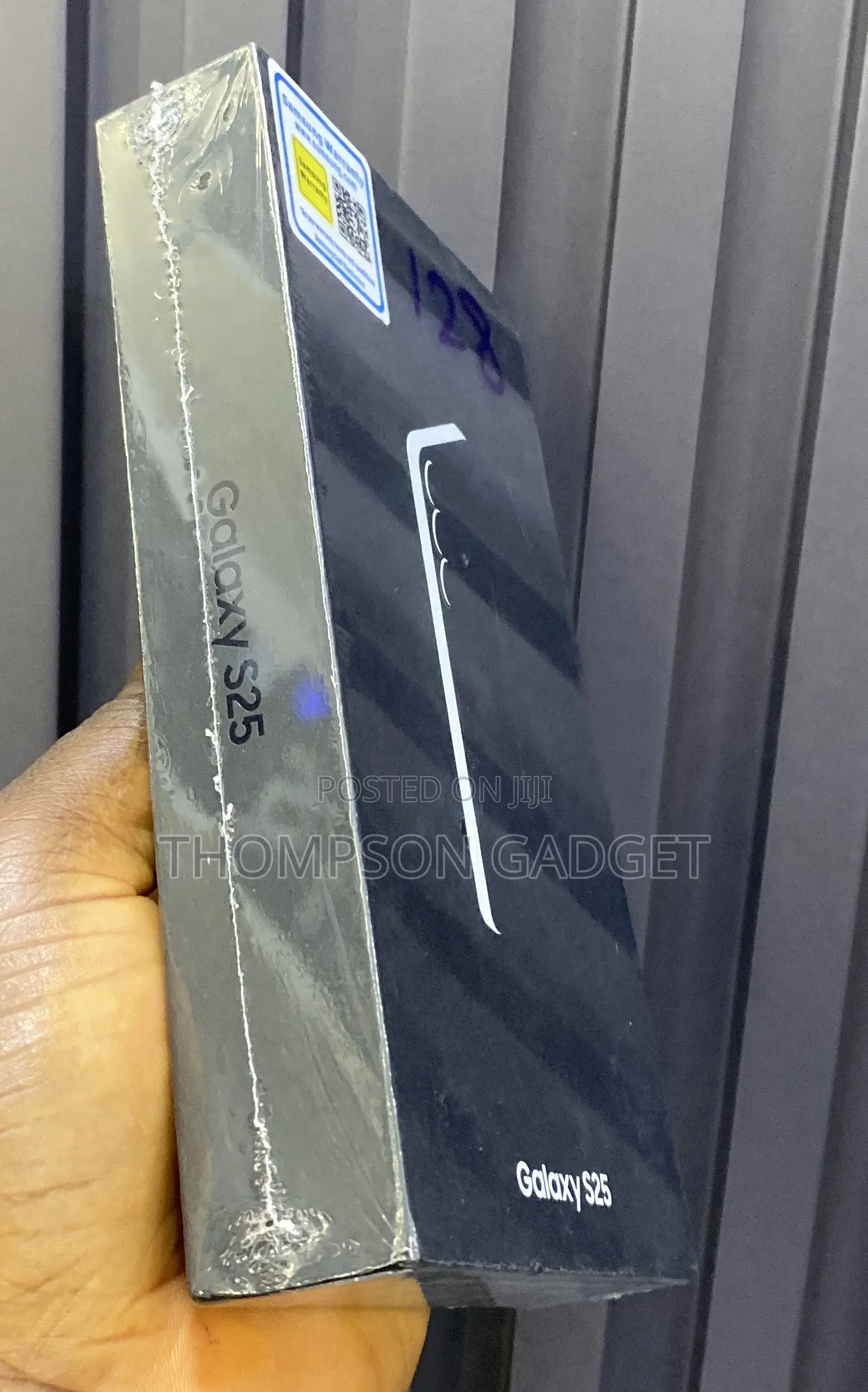 New Samsung Galaxy S25 128 GB Silver