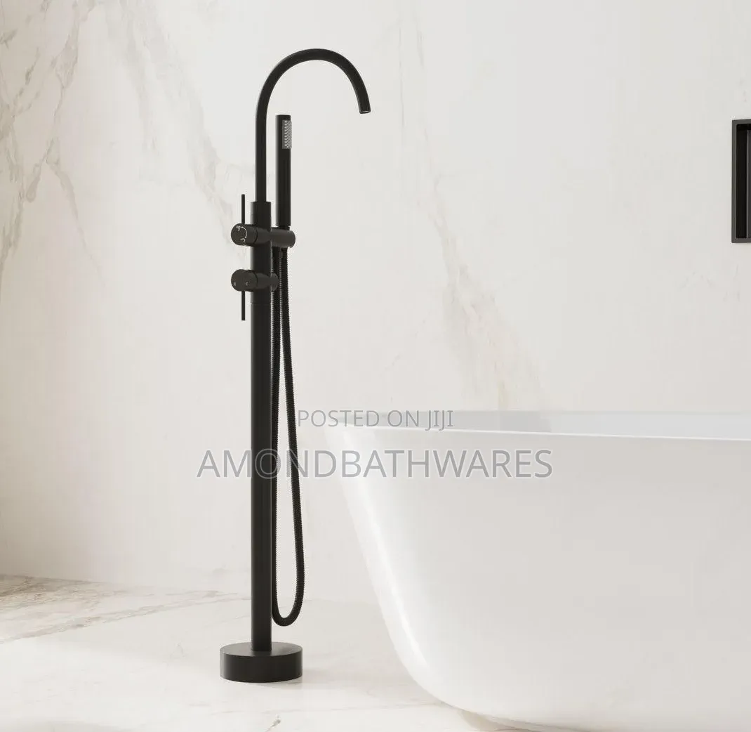 Free Standing Bathtub Faucet (Round)